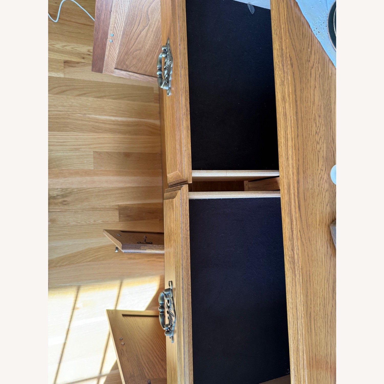 Cochrane Oak Buffet Server – Vintage, Made in USA - image-6