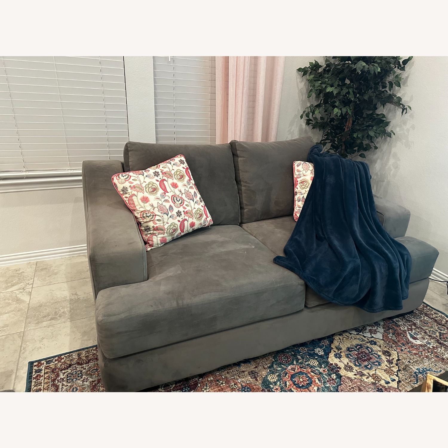 Living Spaces Light Gray Loveseat - image-1