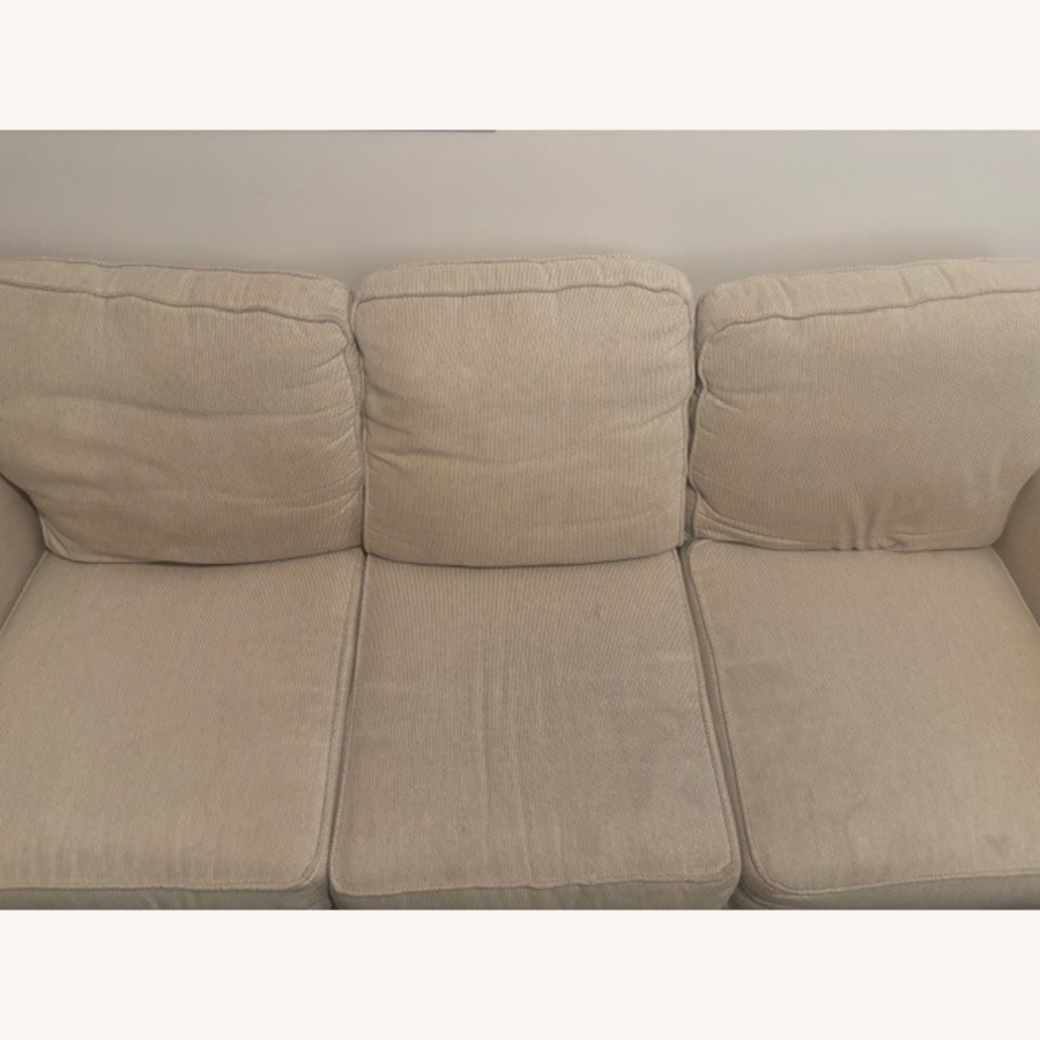 Raymour & Flanigan Corliss 3-Seater Sofa - image-4