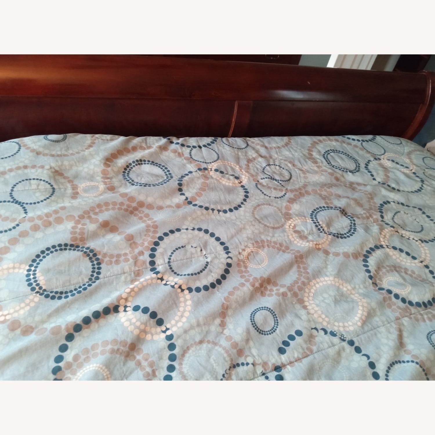 Dark Brown Wood Queen Bed - image-5