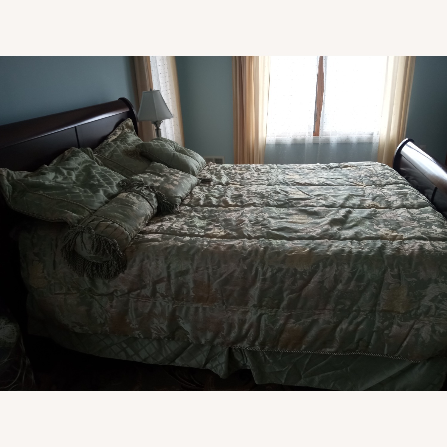 Dark Brown Wood Queen Bed - image-7