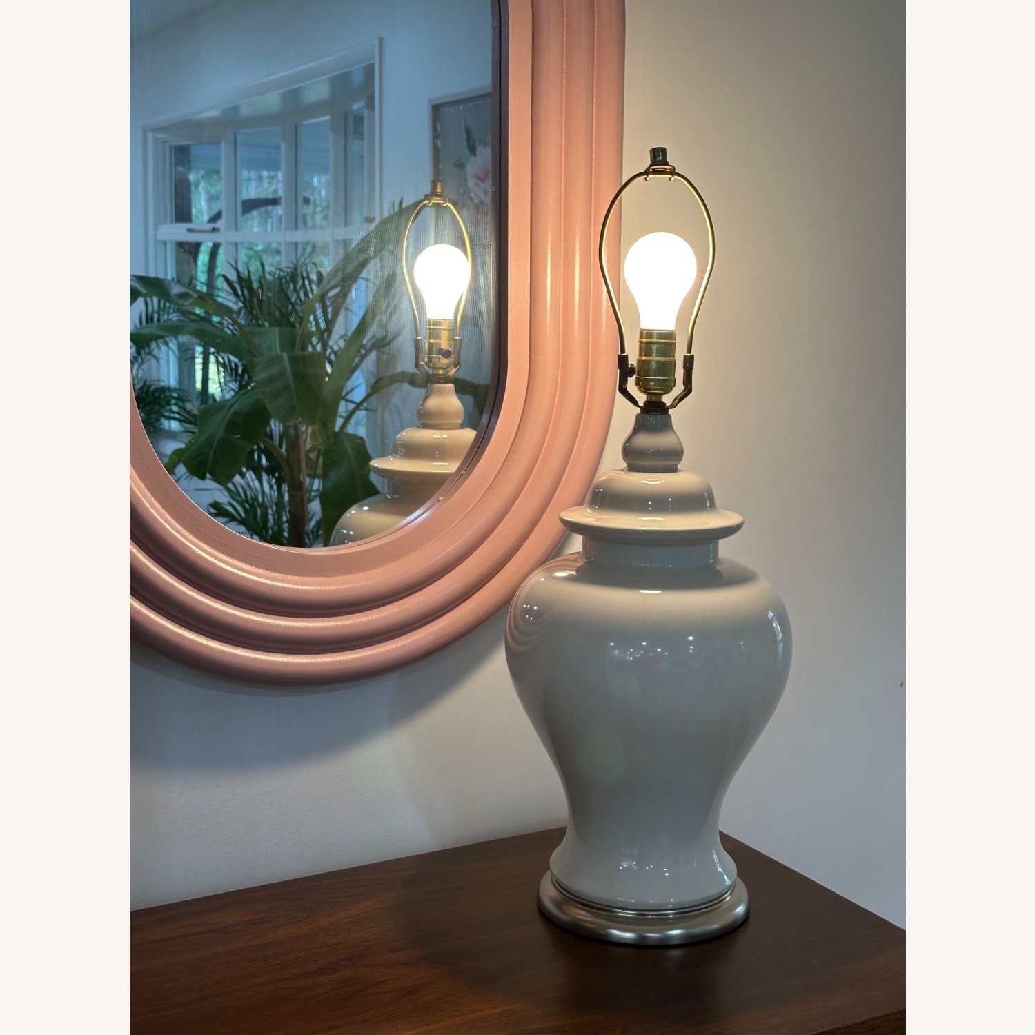 Vintage/Antique Cream Ginger Jar Lamp - image-4