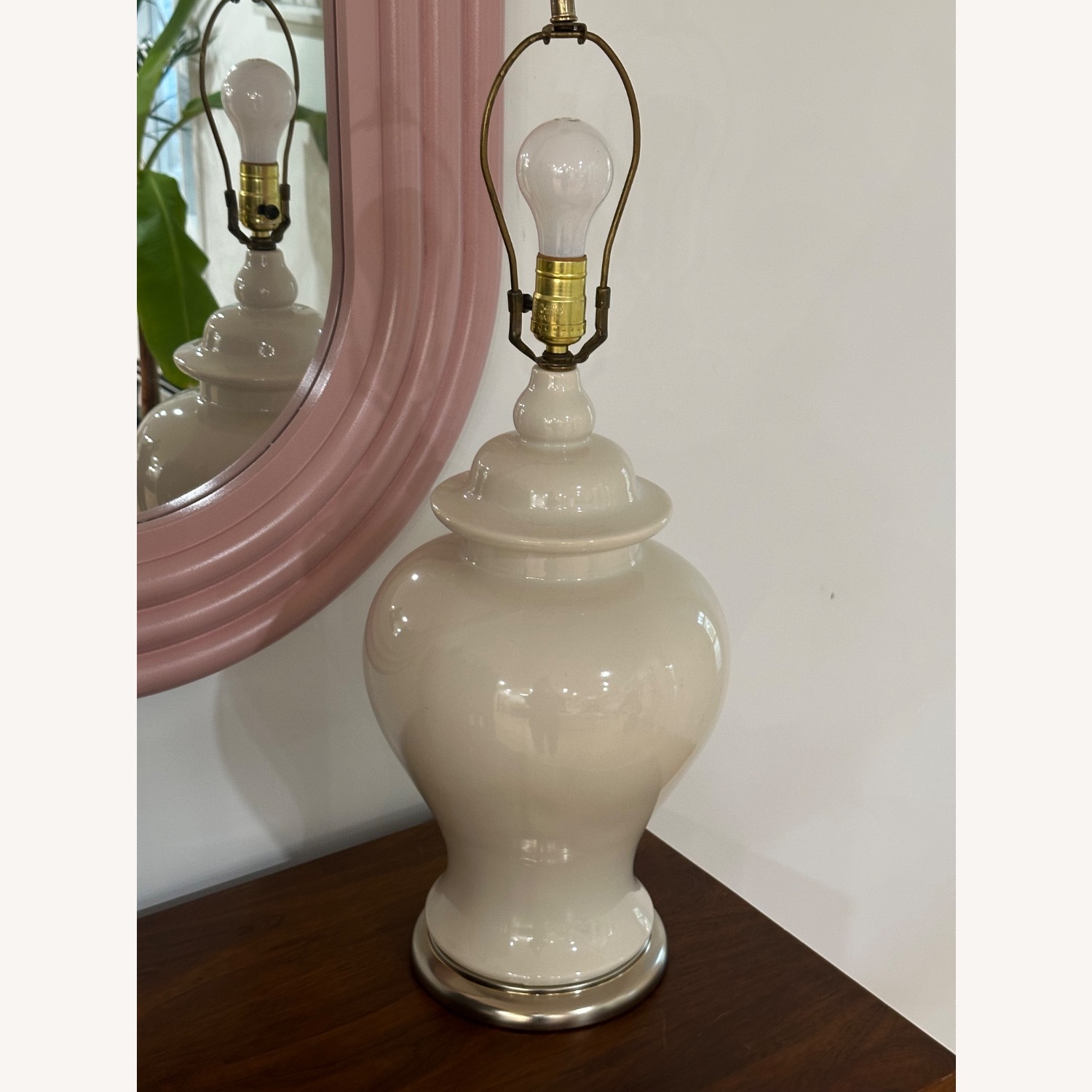 Vintage/Antique Cream Ginger Jar Lamp - image-2