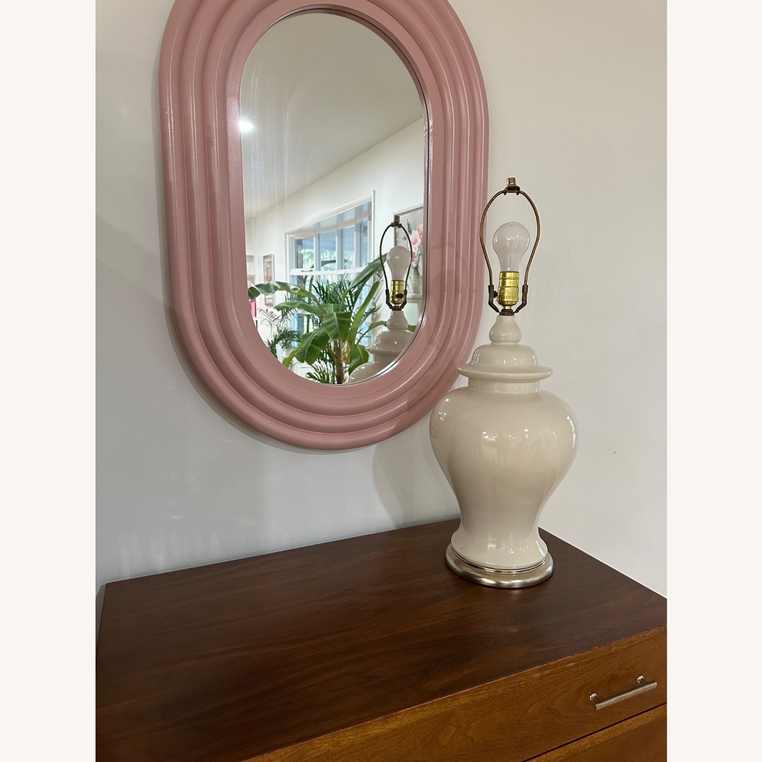 Vintage/Antique Cream Ginger Jar Lamp - image-3