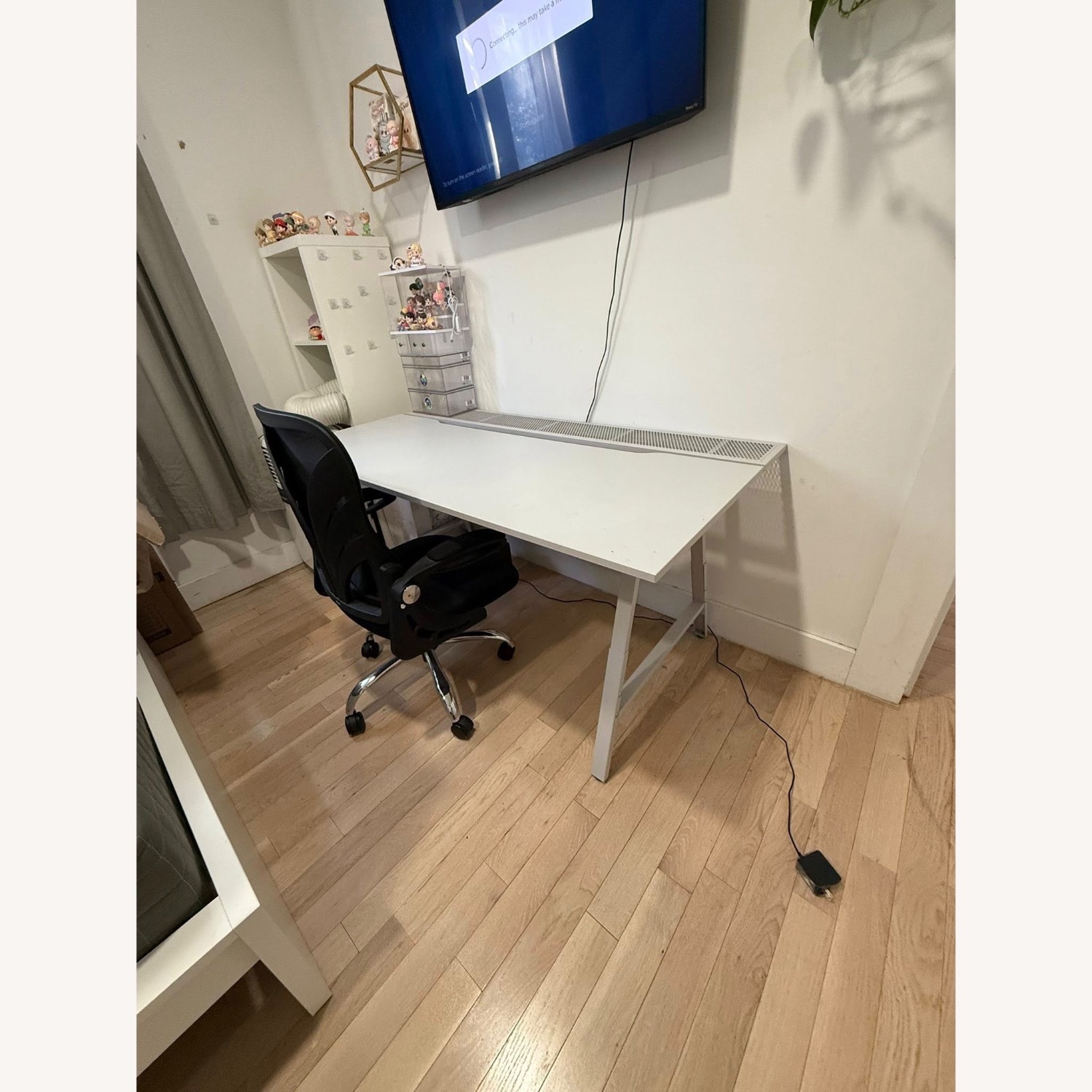 IKEA Utespelare White Desk - image-2