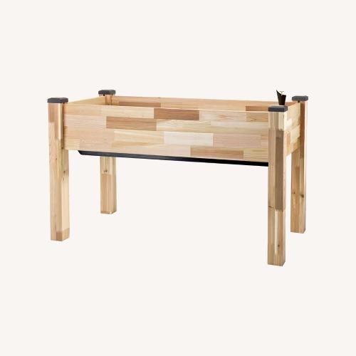 Used Cedar Craft Natural Wood Planter for sale on AptDeco