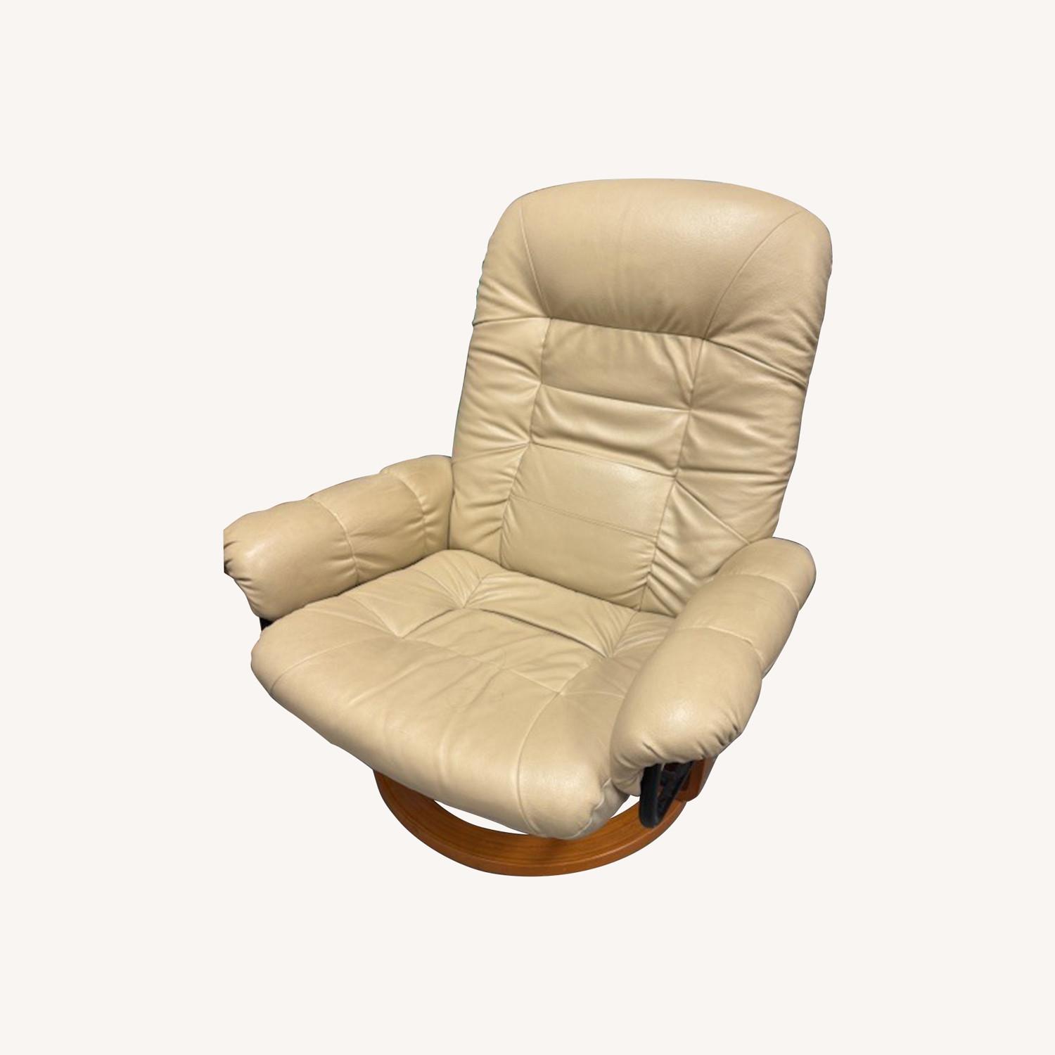 Vintage/Antique Light Brown Leather Accent Chair - image-0