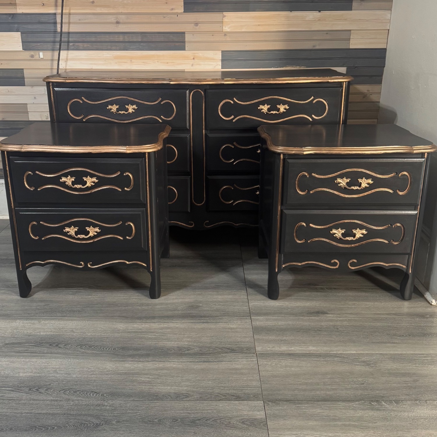French Provisional Black Nightstands - image-9