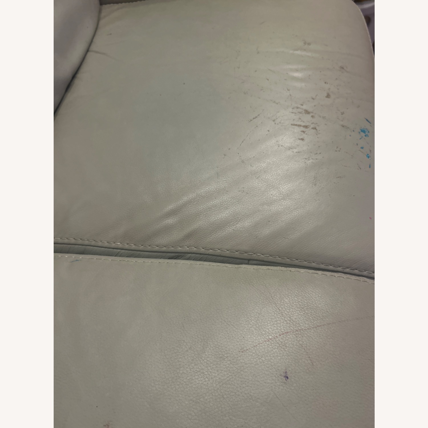 Raymour & Flanigan Beckett White Leather 3+ Seater Sofa - image-4