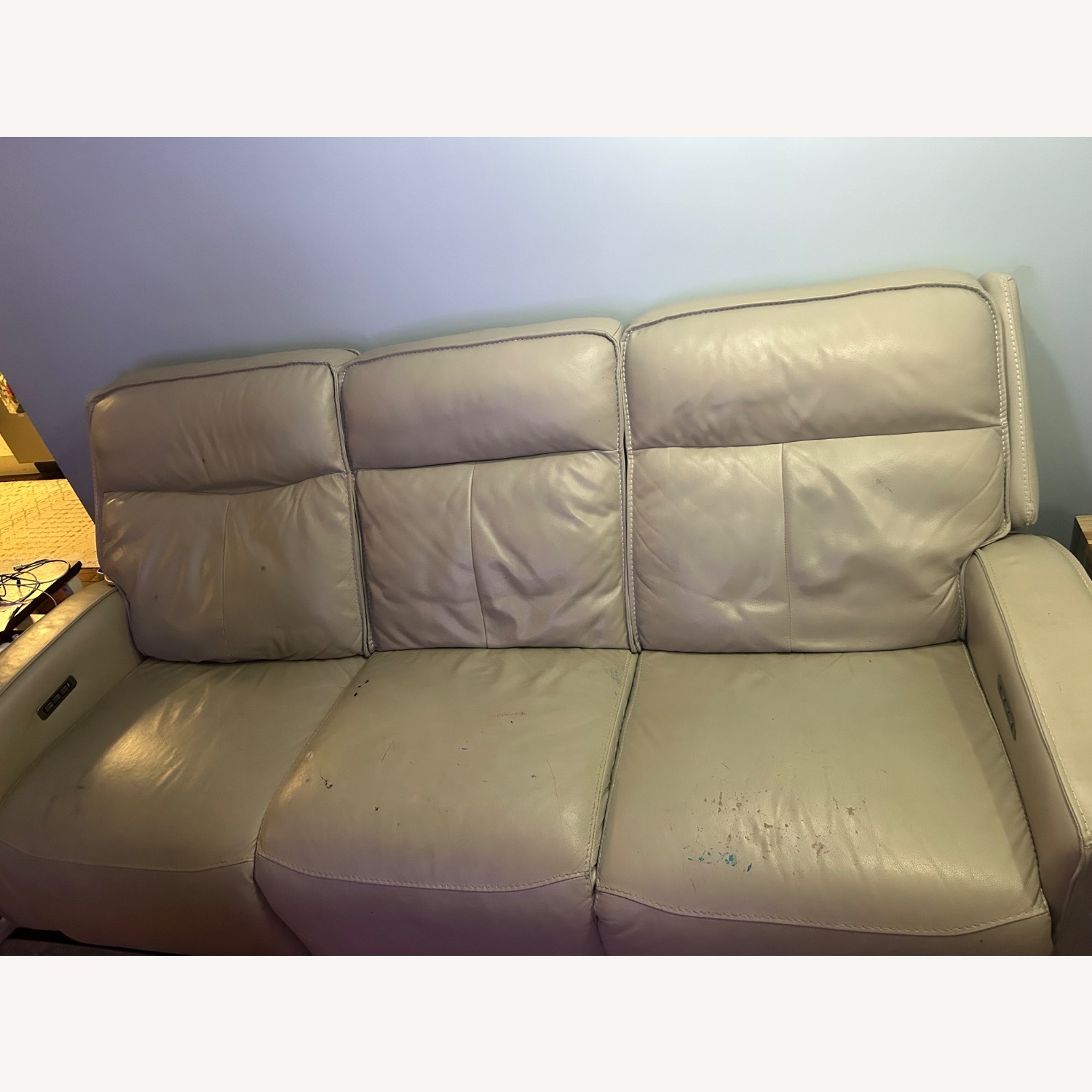 Raymour & Flanigan Beckett White Leather 3+ Seater Sofa - image-2