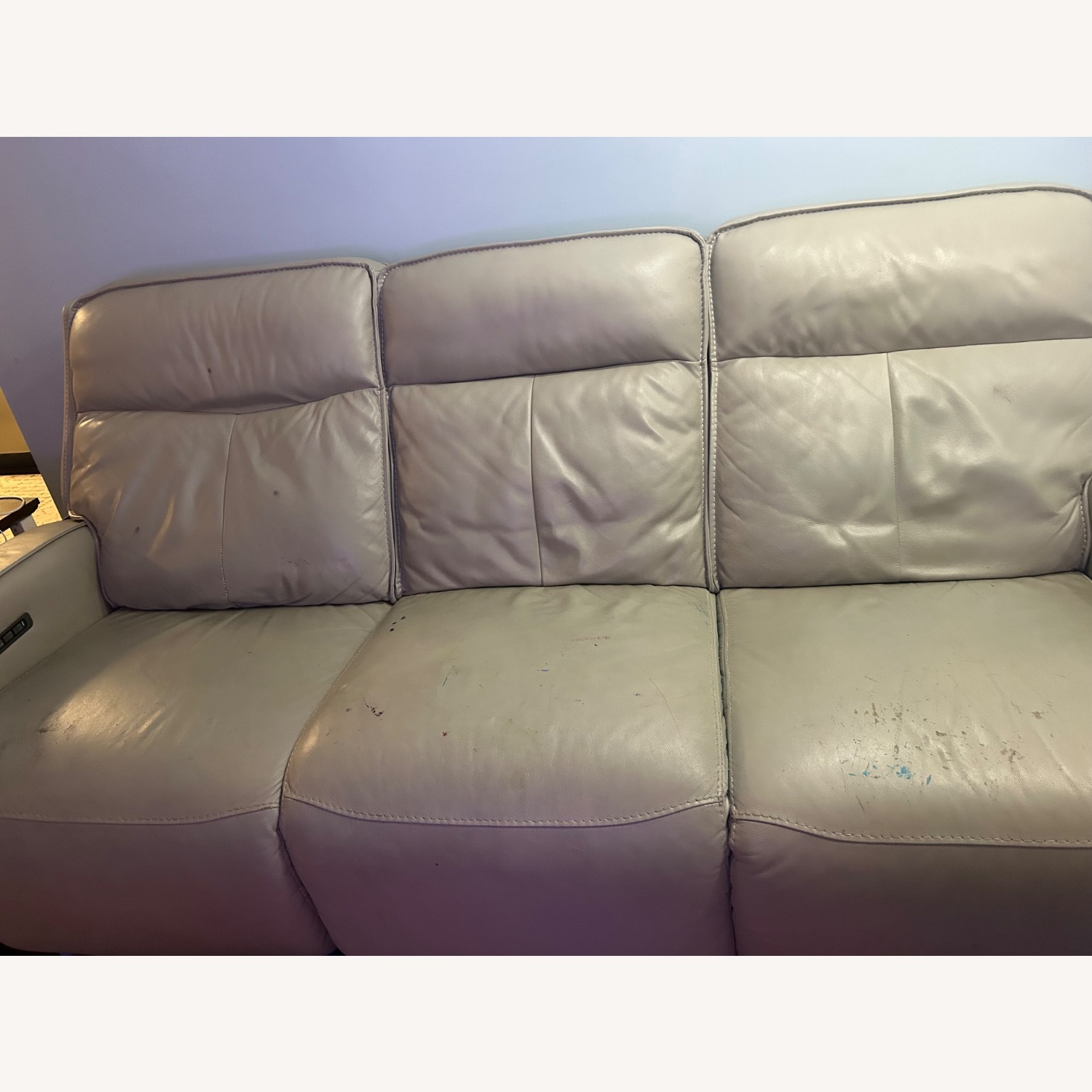 Raymour & Flanigan Beckett White Leather 3+ Seater Sofa - image-1