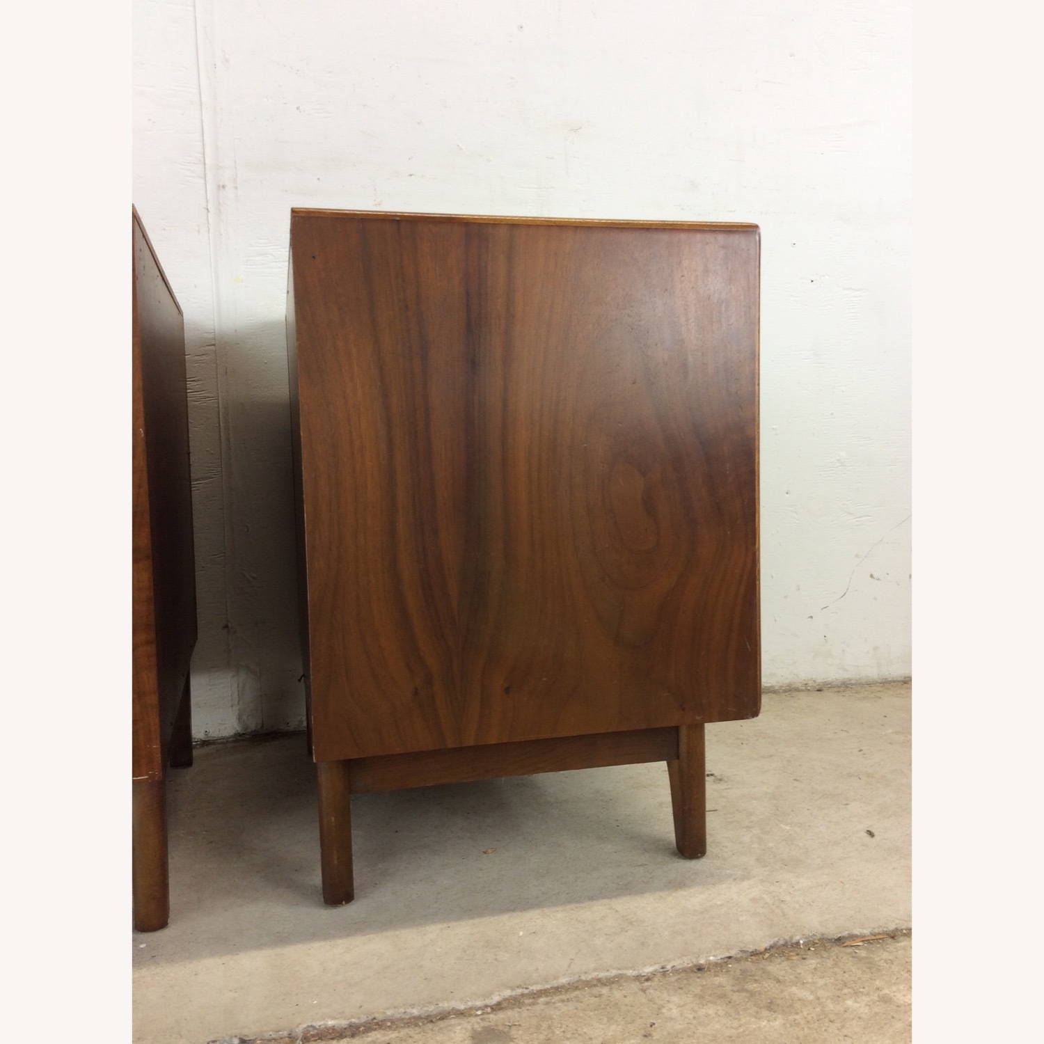 Mid Century Pair of Nightstands by Lane Furniture - image-17