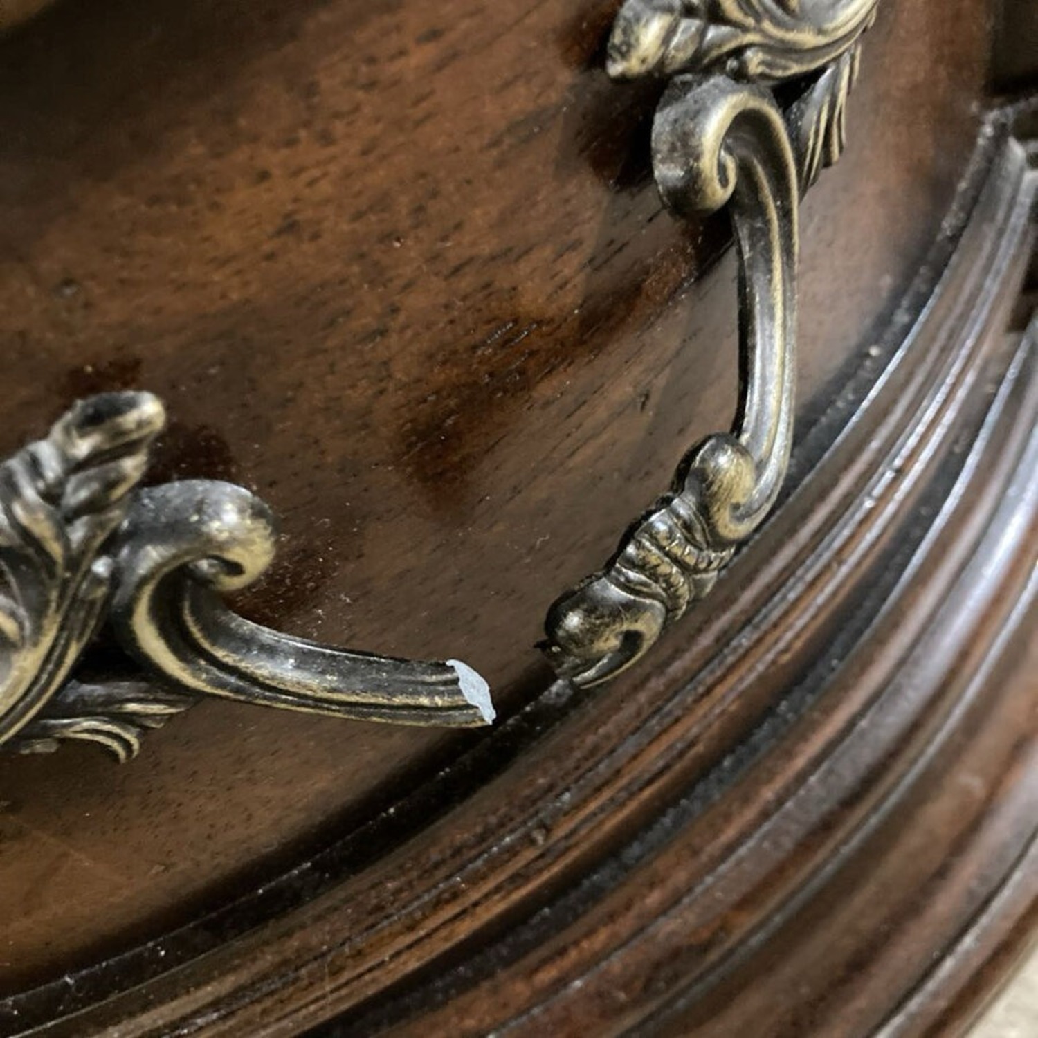 Walter E Smithe Treviso 3-Drawer Nightstand - image-13