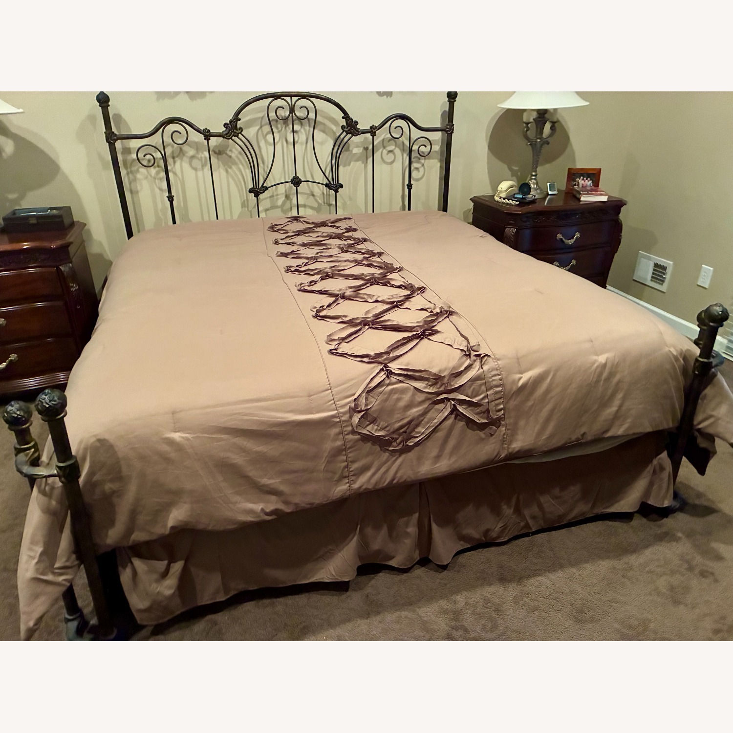 High-end Metal King Bed - image-1