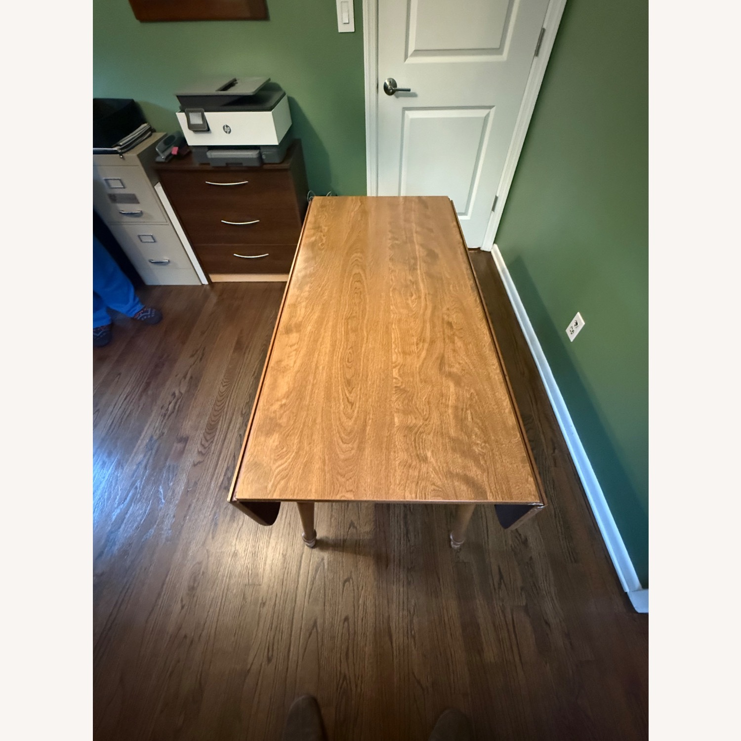 Ethan Allen Dining Table With Collapsible Sides - image-8