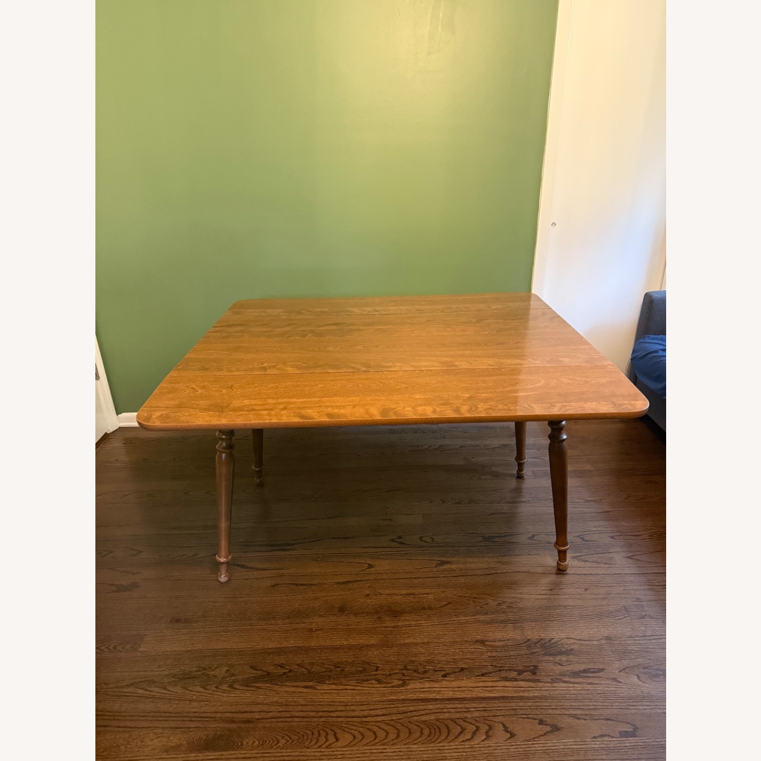Ethan Allen Dining Table With Collapsible Sides - image-2