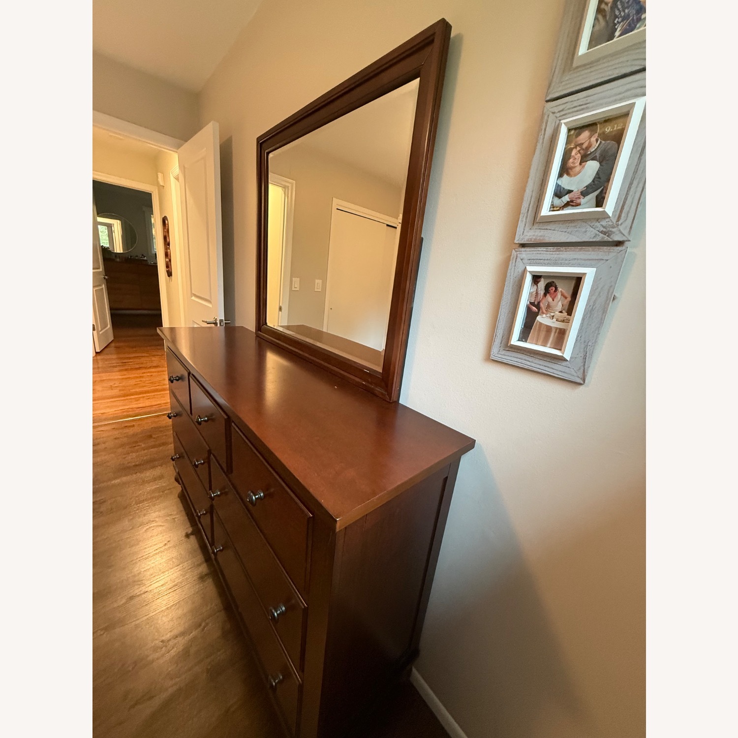 Dresser With Mirror attachment - image-3