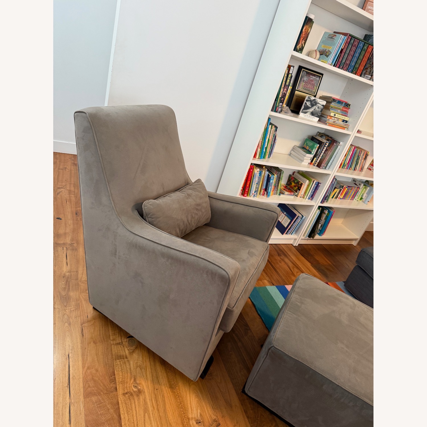 Monte Design Light Gray Microsuede Nursing Chair - image-5