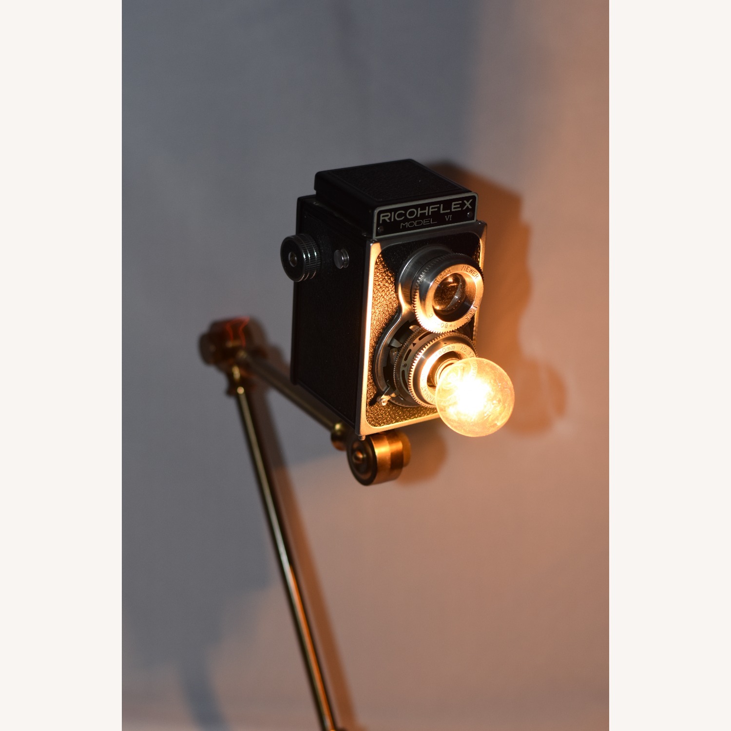 Vintage Ricohflex Camera Lamp - image-7