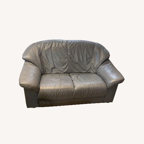 Used Transitional Leather 2-Seat Love Seat for sale on AptDeco