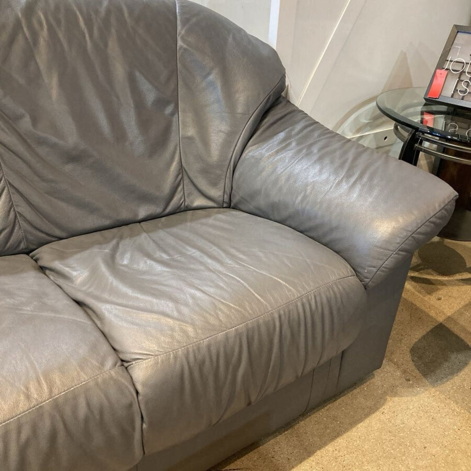 Transitional Leather 2-Seat Love Seat - image-4