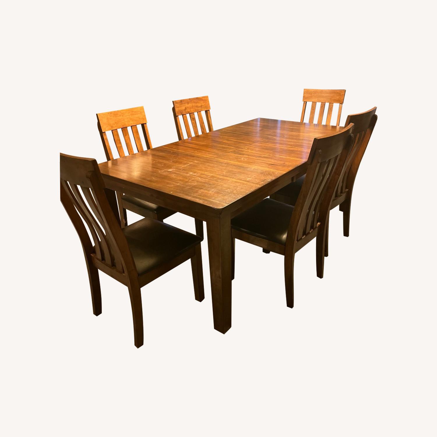 Dining Room Set - image-0