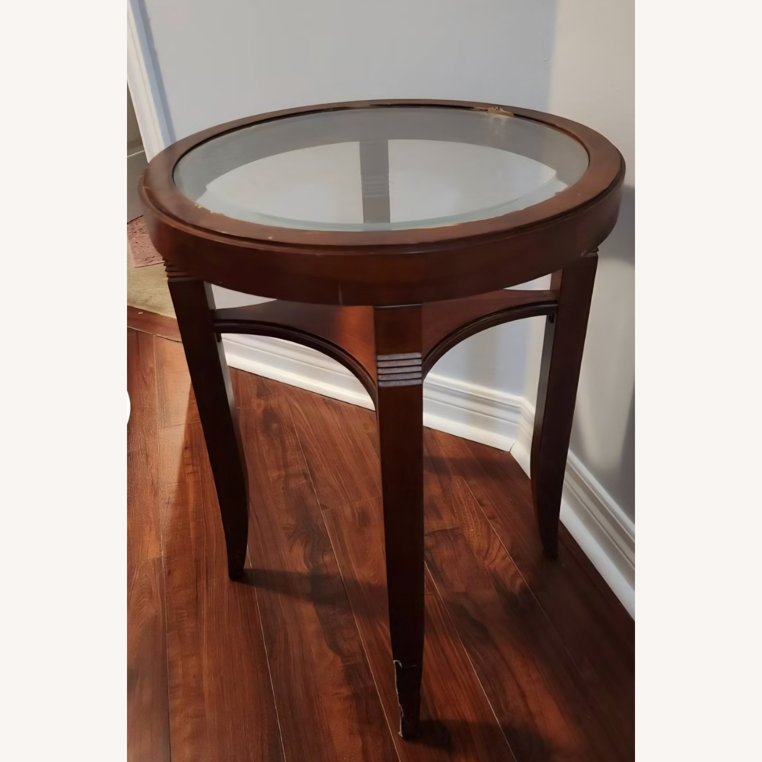 Table 18x24.25" - 1 Shelf - Real Wood Glass - image-1