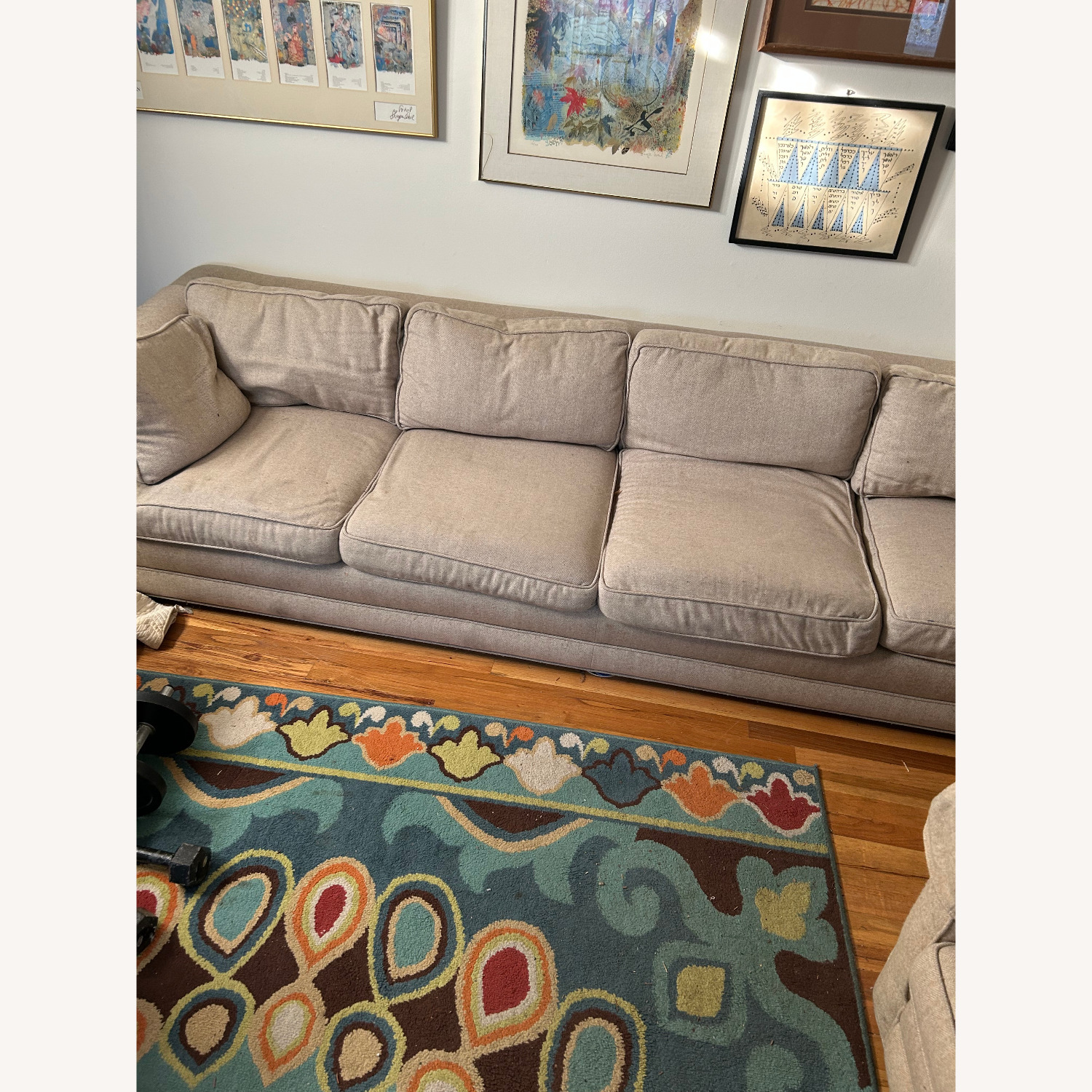 Sofa in Cheyenne Near CO Border - image-2