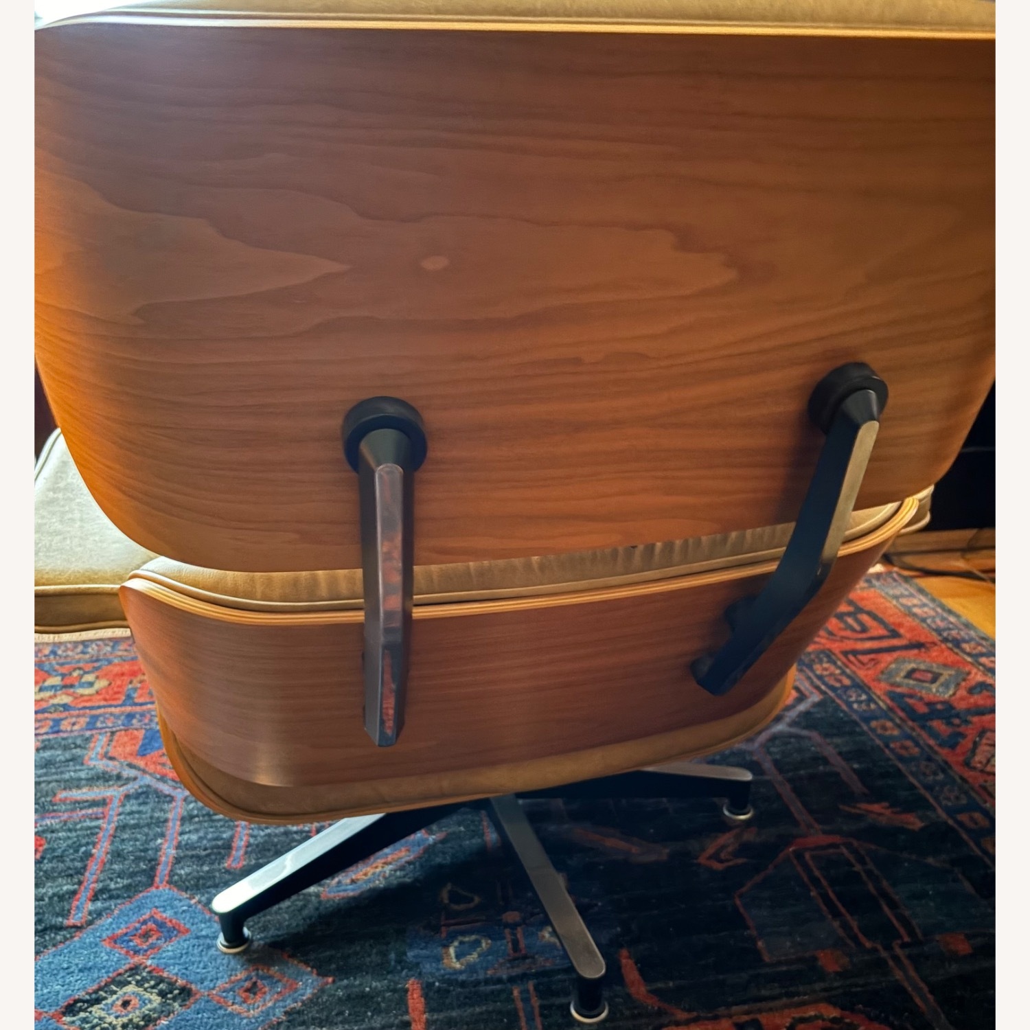 Herman Miller Eames Lounge Chair and Ottoman - image-5