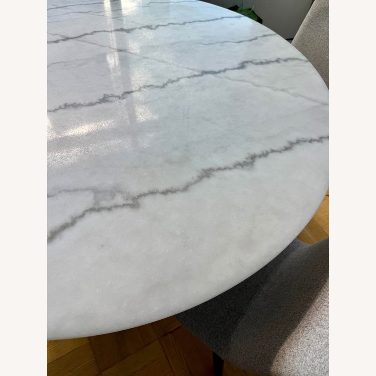 Solid Marble Dining Table with 5 Modern Chairs - image-4