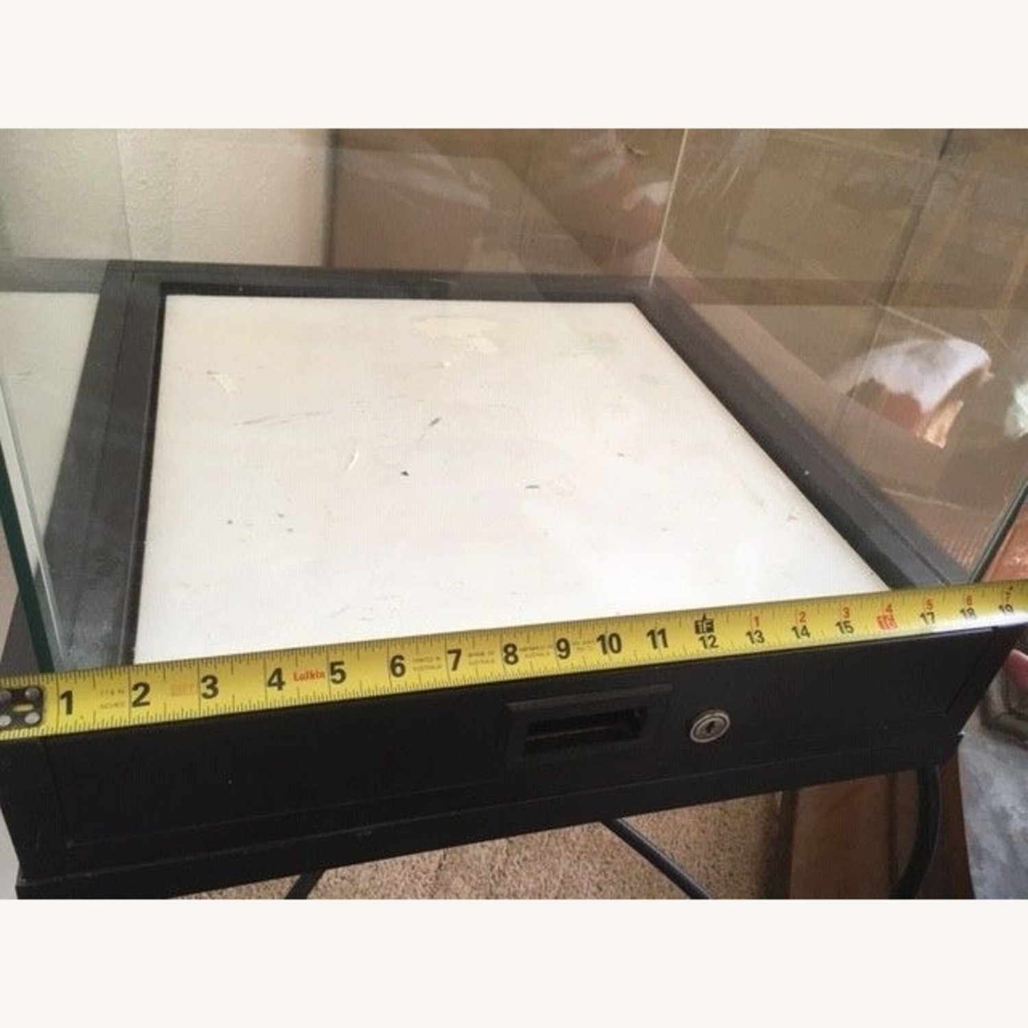 Glass Display Vitrine - image-2