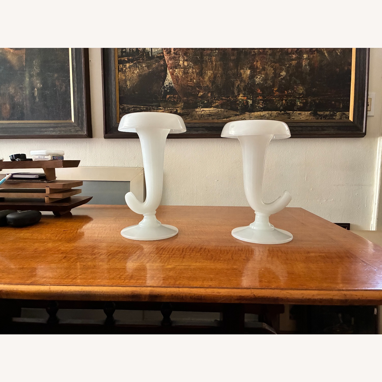 Vintage/Antique Mid Century White Glass Décor - image-5