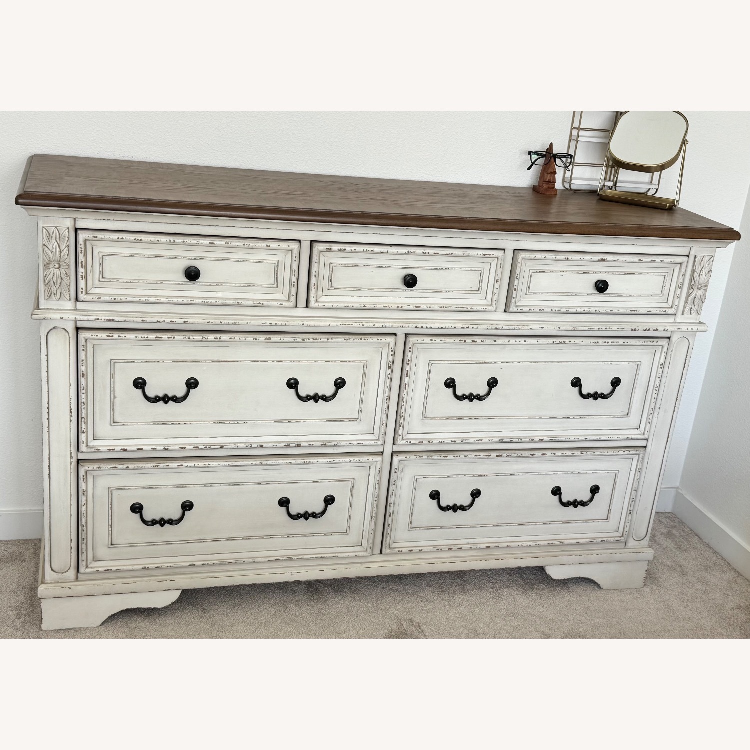 Ashley Furniture Realyn 7 Drawer Dresser - image-3