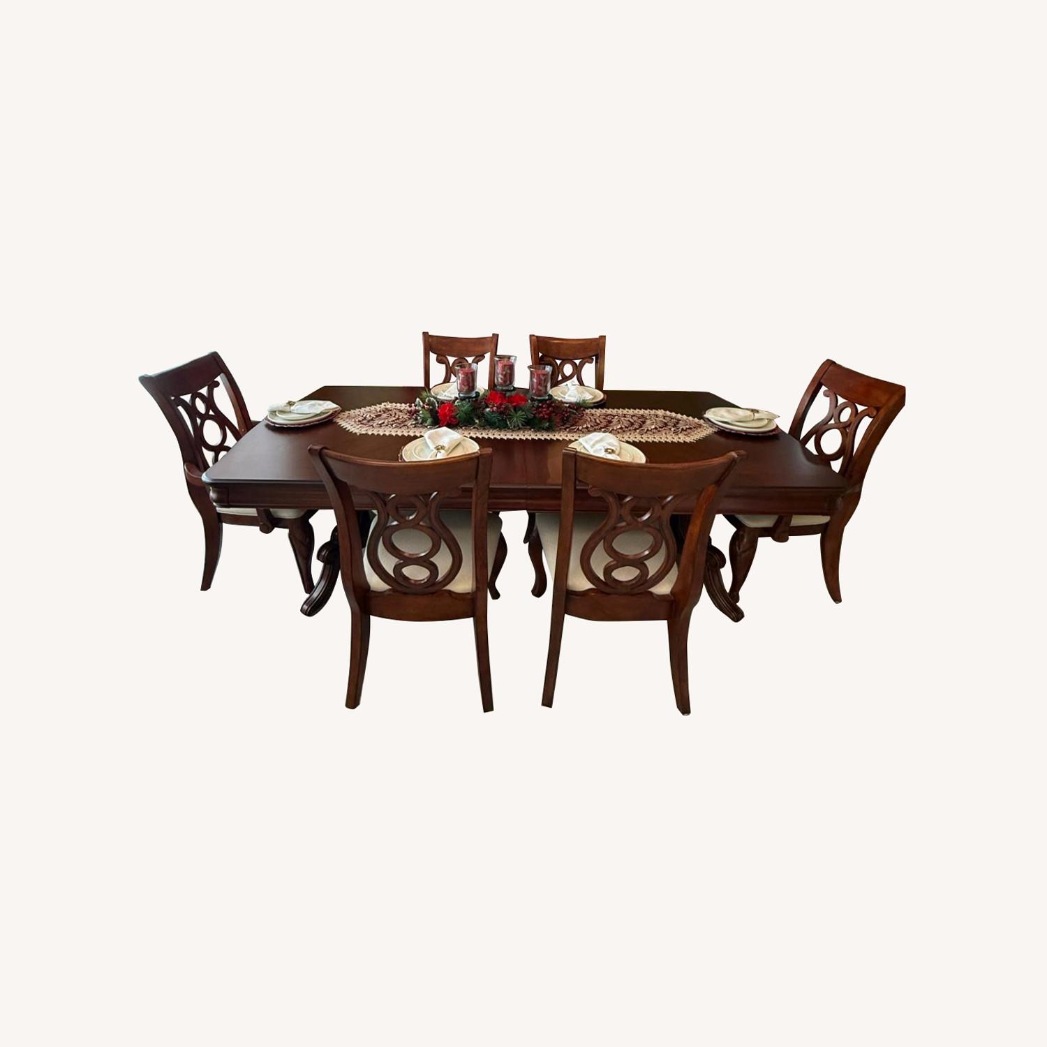 Raymour & Flanigan Dining Sets - image-0