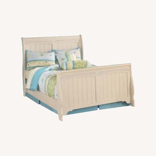 Used Ashley Furniture Queen Bed for sale on AptDeco