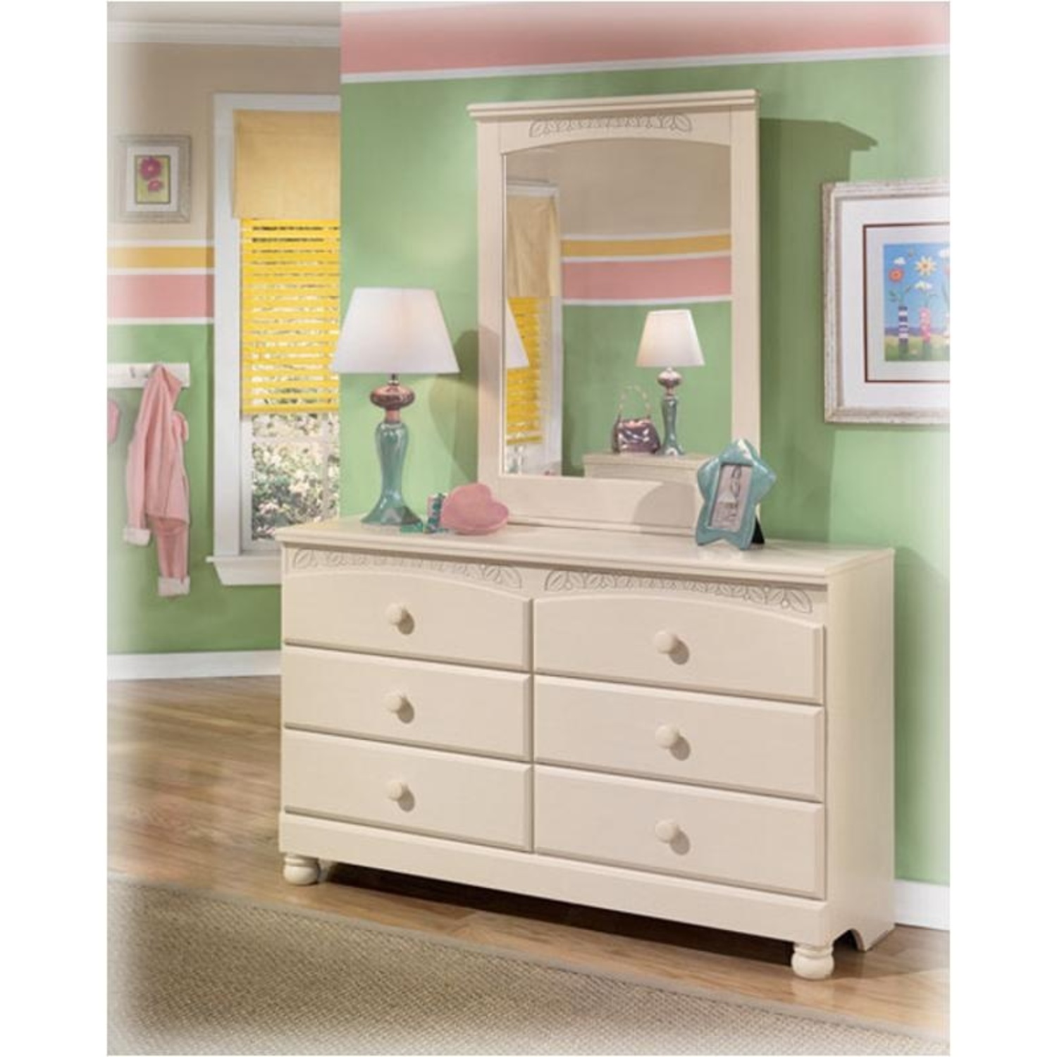 Ashley Furniture Cottage Retreat Dresser With Mirror - image-0