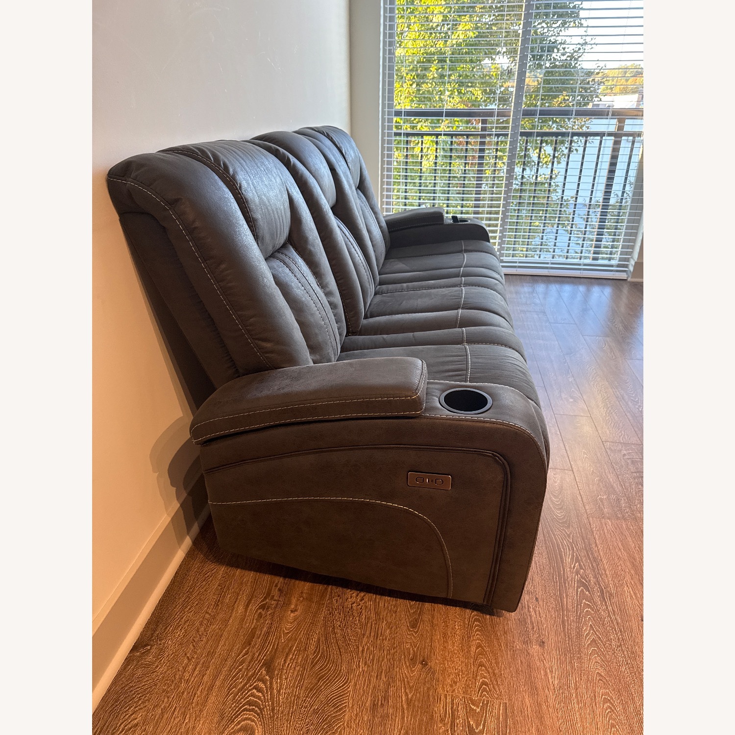 Bob's Discount Furniture Dark Gray 3+ Seater Sofa - image-3