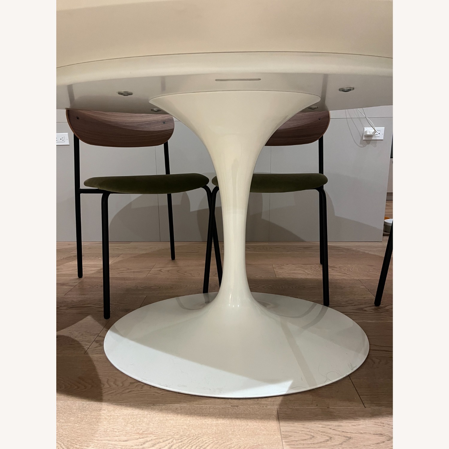 Authentic Eero Saarinen Oval White Dining Table - image-3