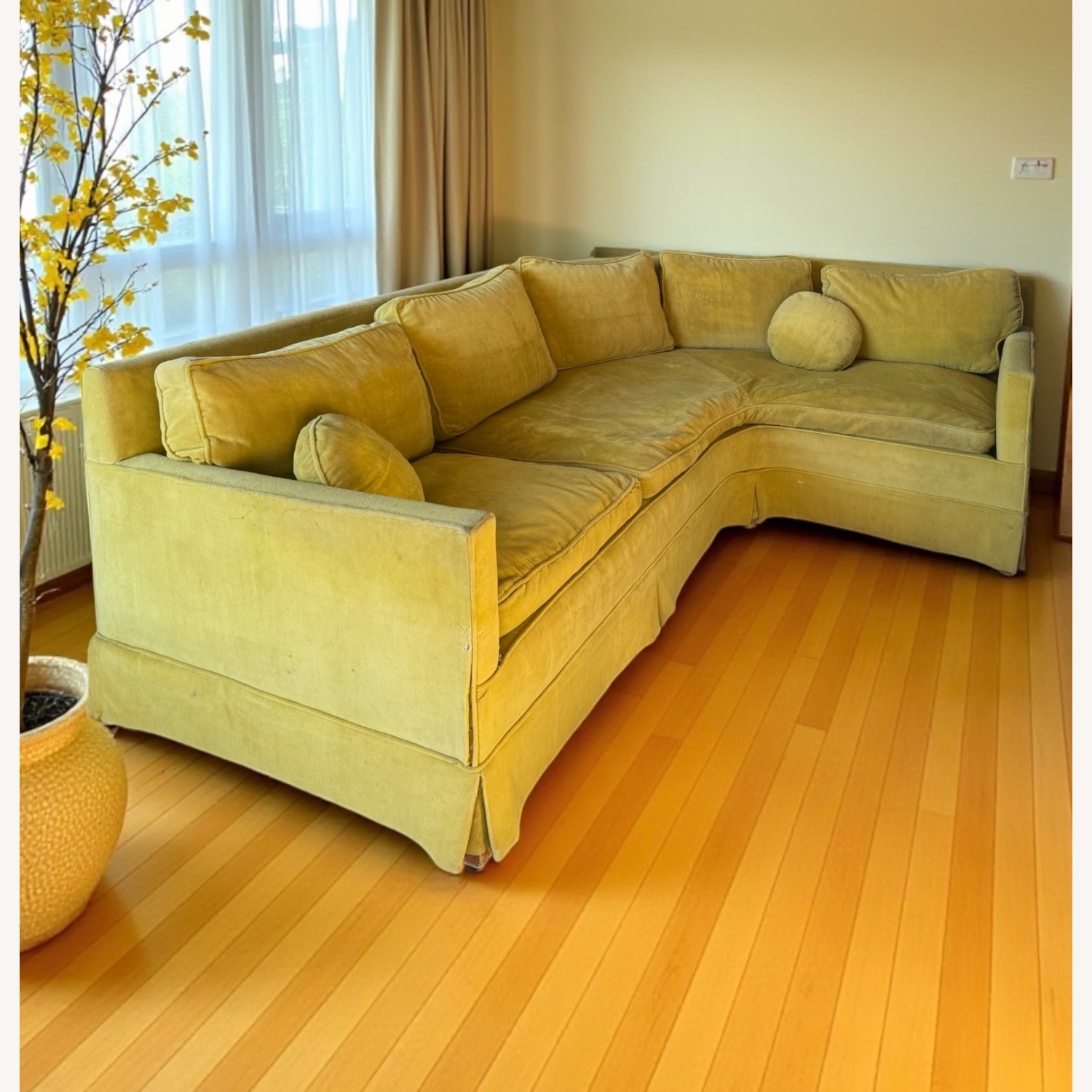 Vintage Curved Back Sofa Velvet Couch - image-2