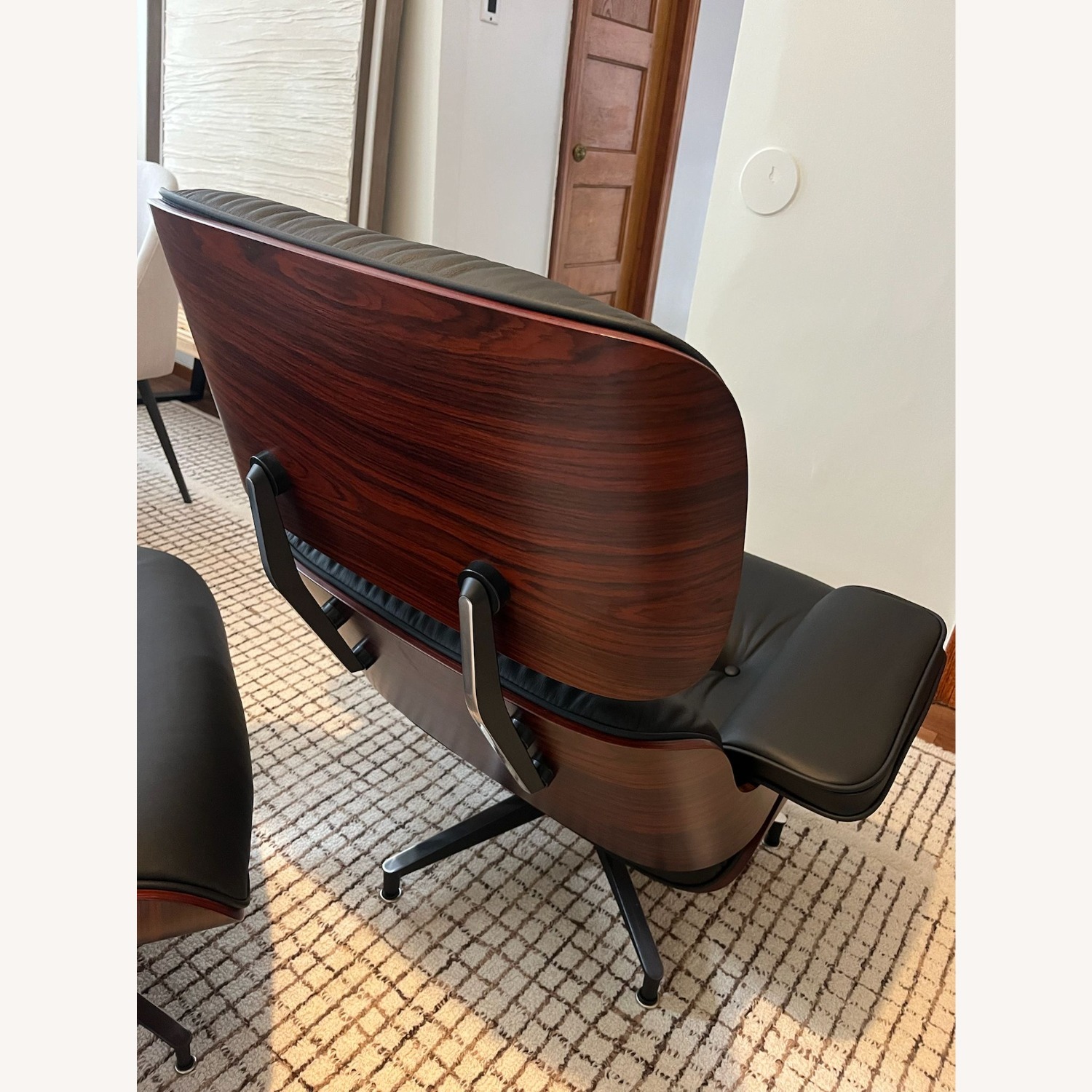 Eames Lounge Chair Replica  - image-2