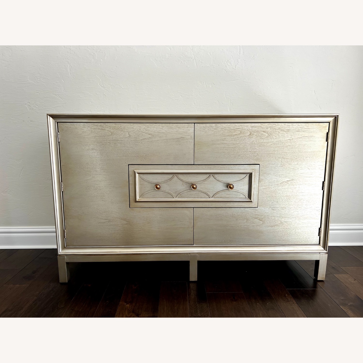 Hickory White-Pelham Server - image-1