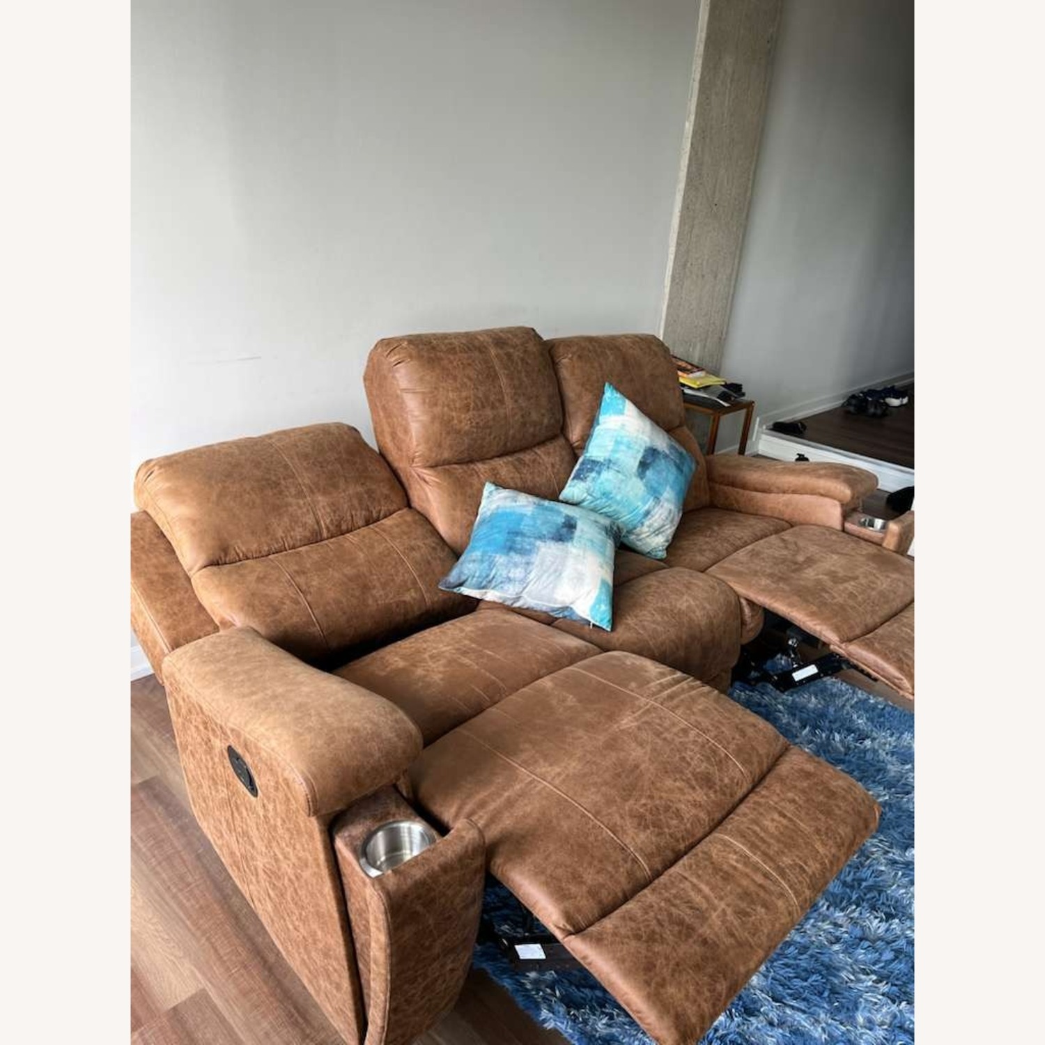 Wayfair 3-Seater Recliner Vegan leather Couch - image-3
