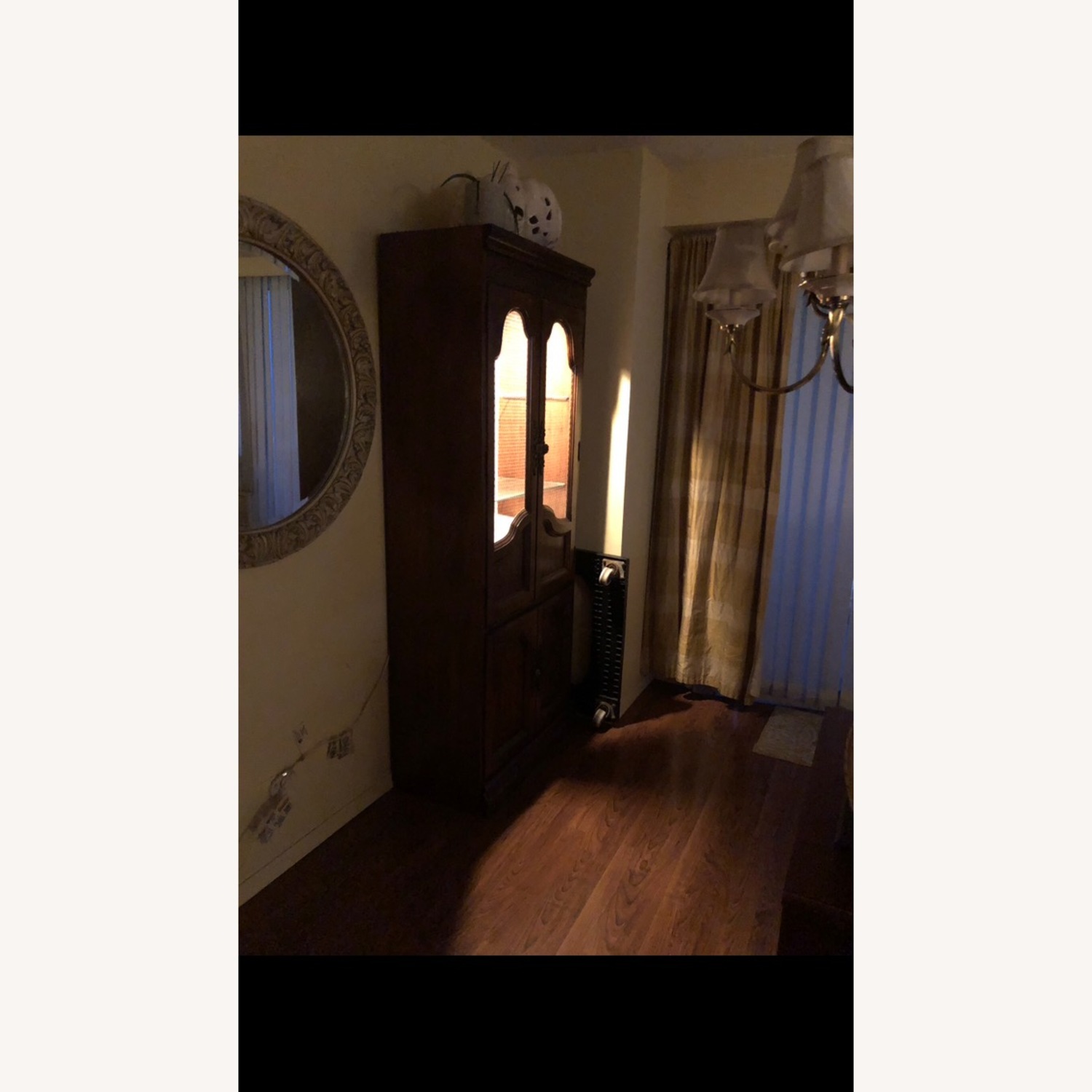 Wall Units  - image-9