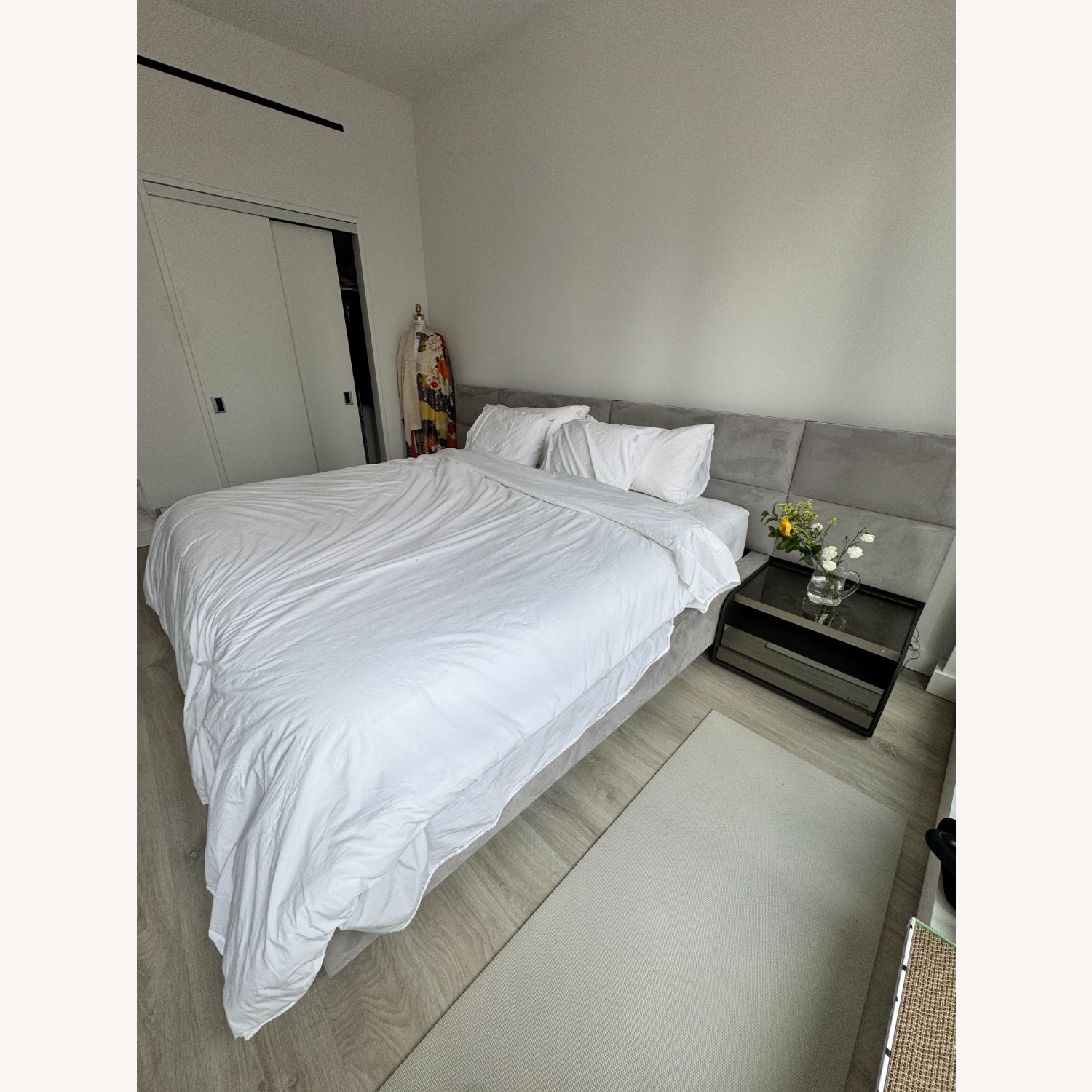 Lazzoni Light Gray Suede King Bed - image-1