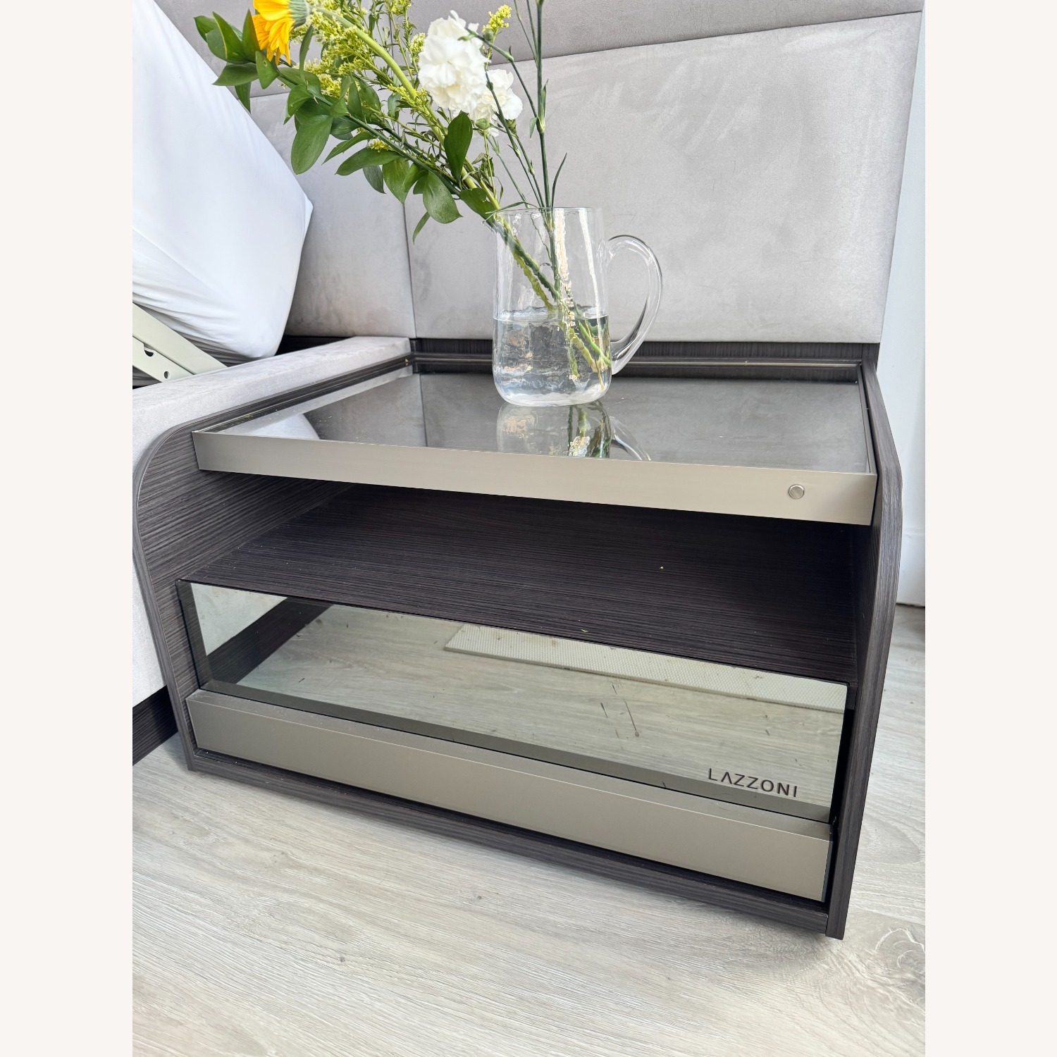 Lazzoni Light Gray Suede King Bed - image-14