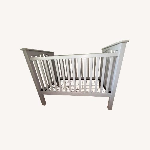 Used Pottery Barn Kids Kendall Crib for sale on AptDeco
