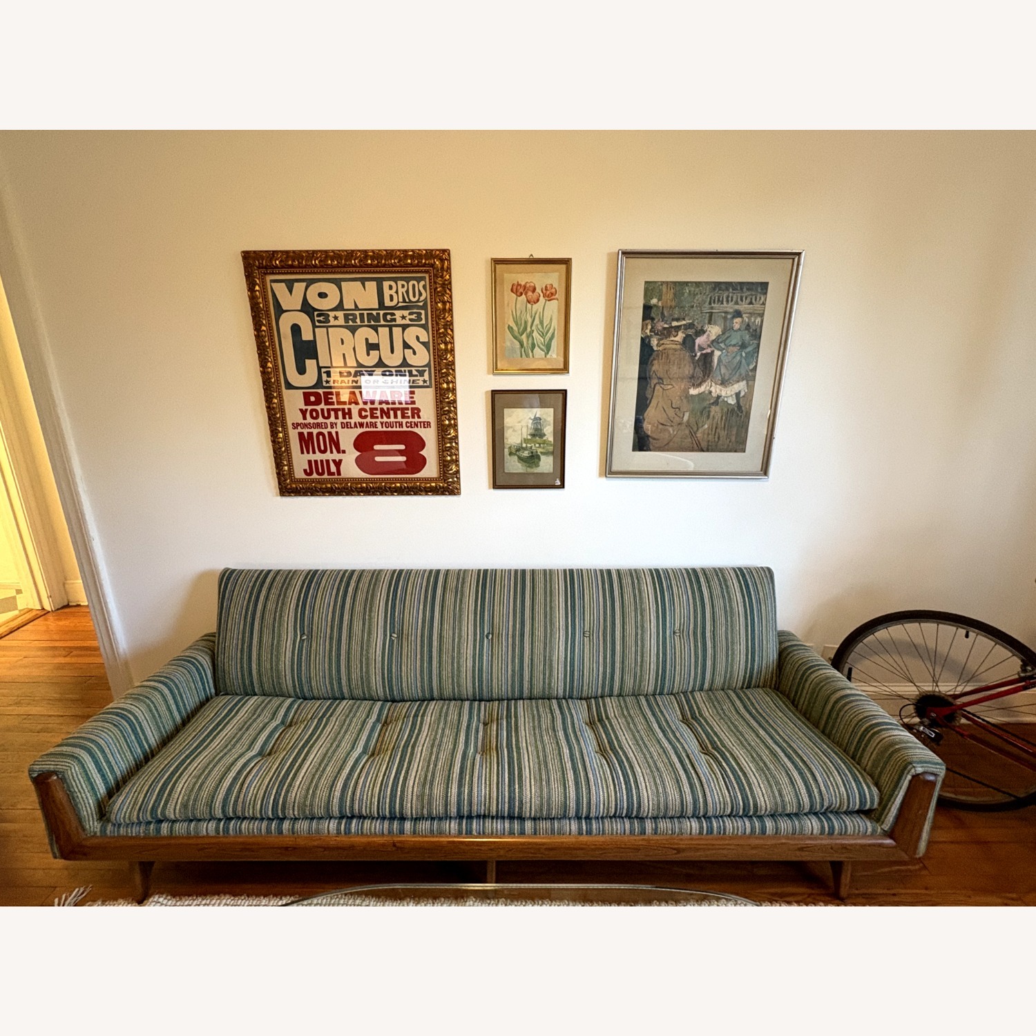 Vintage/Antique Green 3+ Seater Sofa - image-2