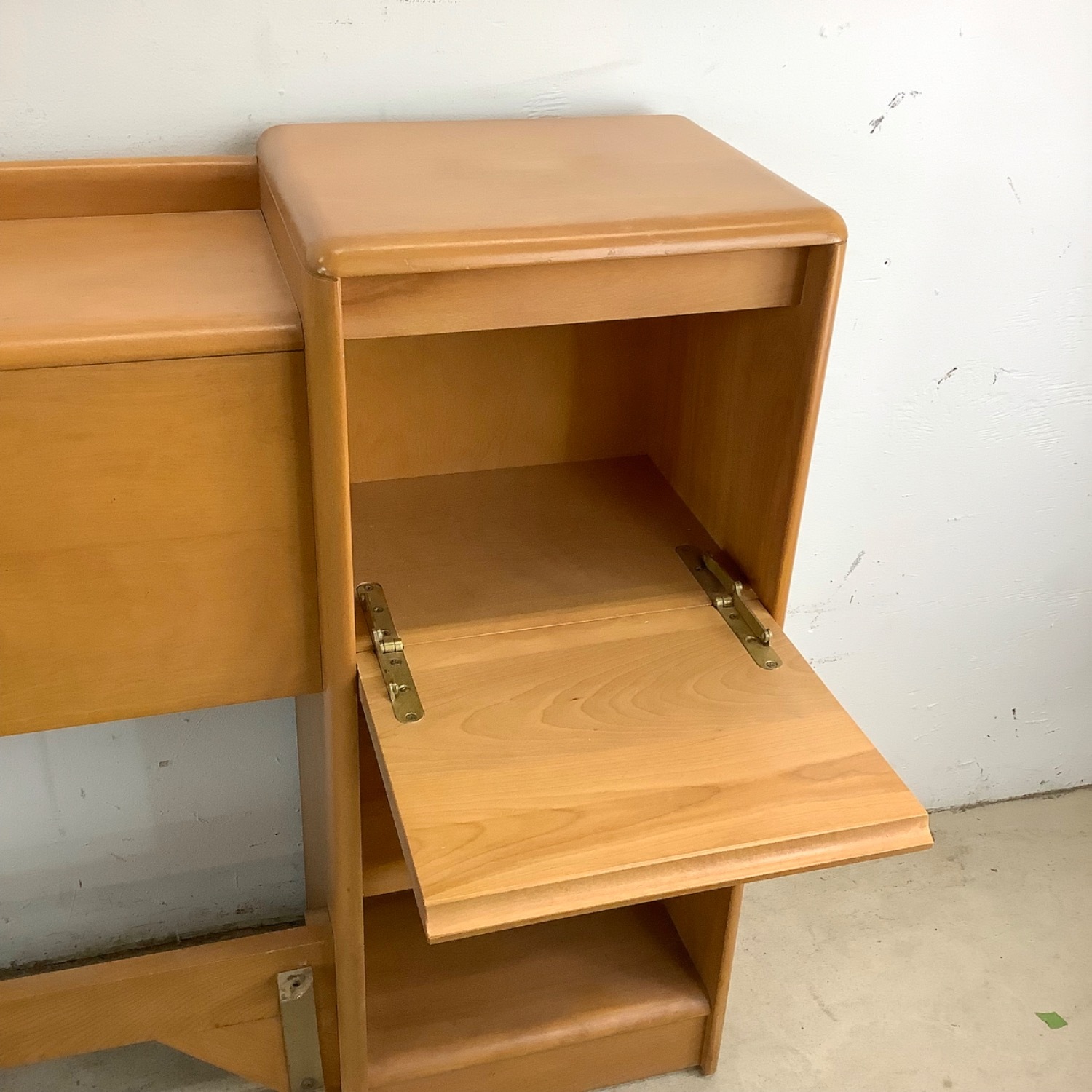 Heywood Wakefield Headboard W Nightstands - image-16