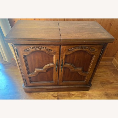 Used Thomasville Furniture Expandable Bar Cart for sale on AptDeco