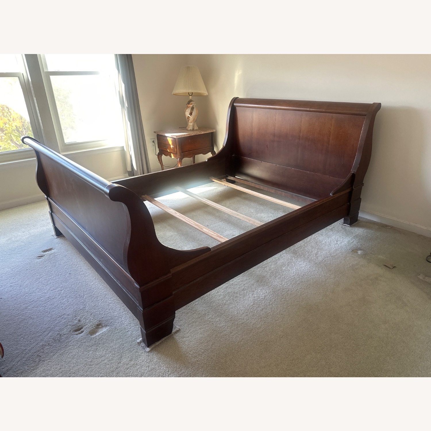 Solid Wood Cherry Queen Sleigh Bed - image-2